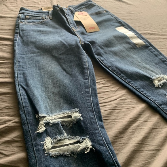 NWT Women’s Levi’s High Rise Distressed Skinny Jeans. Size 25 - Picture 1 of 12